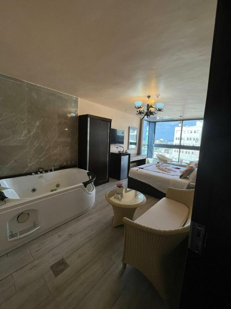Al-naher Al-khaled Hotel