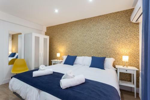 Apartamentos Reina Isabel