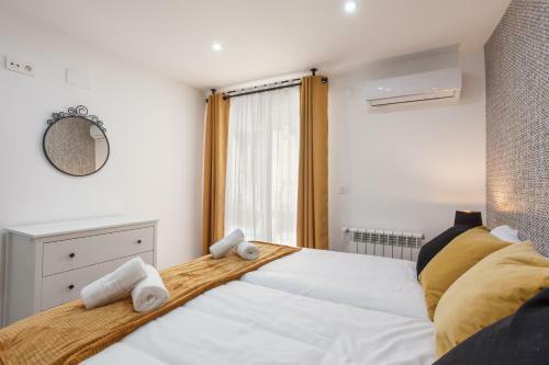 Apartamentos Reina Isabel