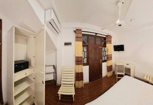 Hostal Golden Relax 135 ??????????? ??? ????? ? ?????????