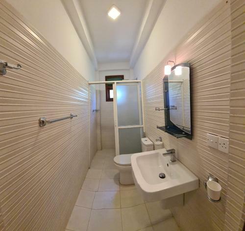 Hostal Golden Relax 134 ??????????? ??? ????? ?????????
