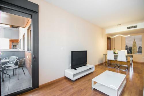 Apartamento Enjoygranada Emir 3a - Piscina, Gym & Parking