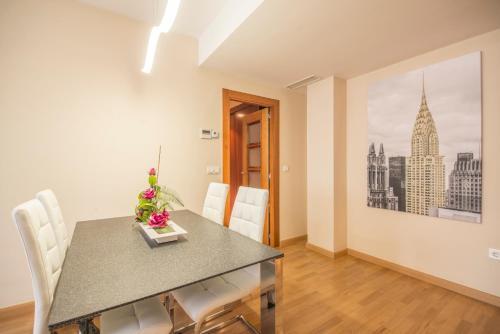 Apartamento Enjoygranada Emir 3a - Piscina, Gym & Parking