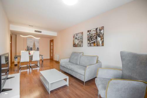 Apartamento Enjoygranada Emir 3a - Piscina, Gym & Parking