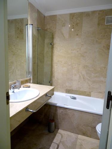 Apartamentos Serrallo