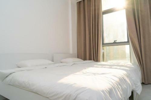 Atlantis Suites Hotel