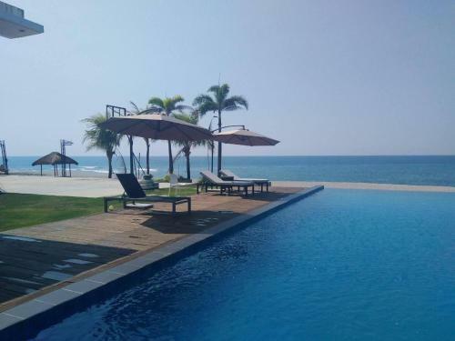 Waikoloa Hotel And Beach Resort