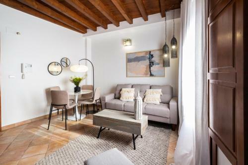 Apartamento Junto Al Albaic�n Con Terraza
