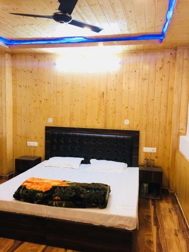 Hotel Rai Kuteer And Cottages
