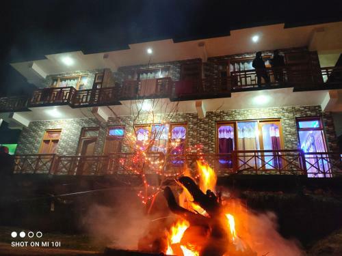 The Mountain View Cottage (jibhi)