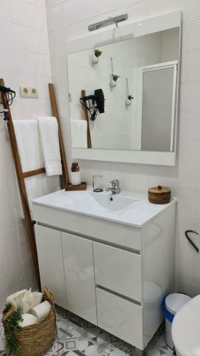 Apartamento Carmen De Ala�a By H�xaris Homes