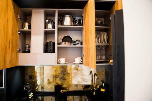 Ch Elvira Luxury Apartment