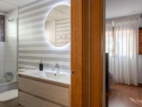 Villa Cozy House With Parking Included