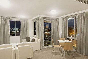 Aparthotel The Capitol Apartments