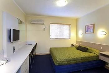 Airport Motel