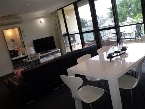 Aparthotel Kirribilli Apartments