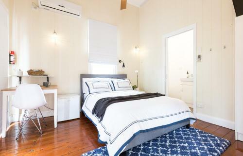 Kirkland House Bed & Breakfast