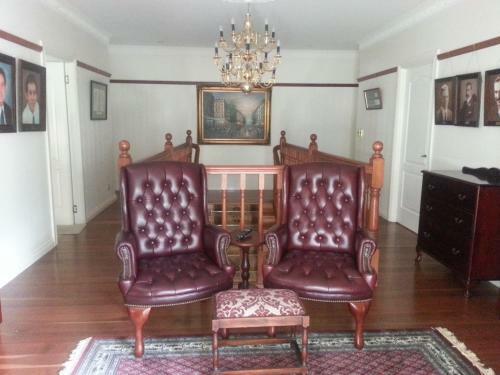 Hostal Grove Manor