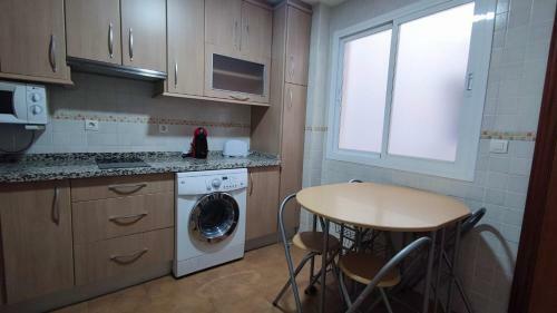 Apartamento Piso Para 4 En En Centro - Catedral