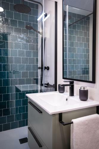 Apartamento Ni�os Luchando