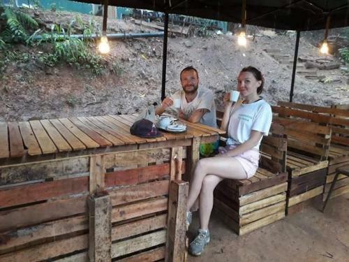 Hostal Nine Arch Eco Camper's Inn
