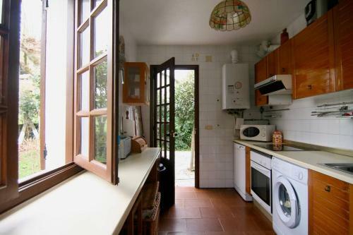 Apartamento Casa de Rilo ,para 6/8 En La Playa de Nerga