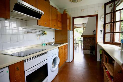 Apartamento Casa de Rilo ,para 6/8 En La Playa de Nerga