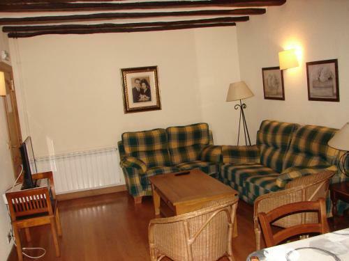 Apartamentos Lazkano I Y II