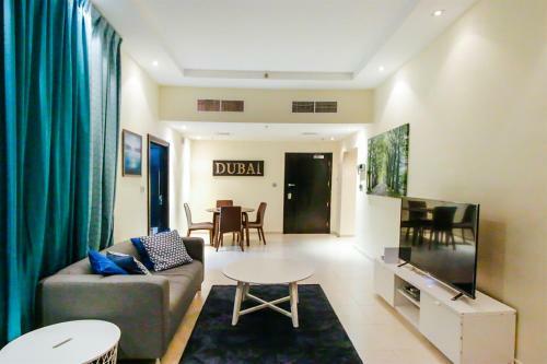 Apartamento R&h- 1br, Marina, Spacious, Beach, Biz-ready
