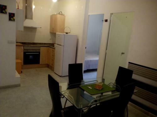 Central Apartment For 5-6 People