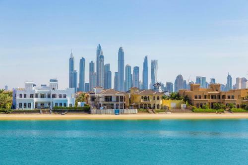 Upscale 6br Villa With Private Pool On Palm Jumeirah
