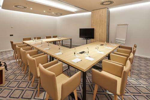 Hotel Hampton By Hilton Barcelona Fira Gran Via