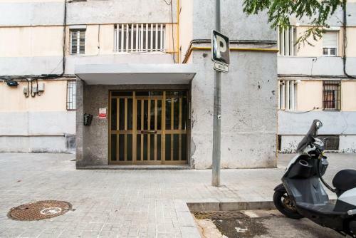 Cozy Apartment With Splashes Of Color
