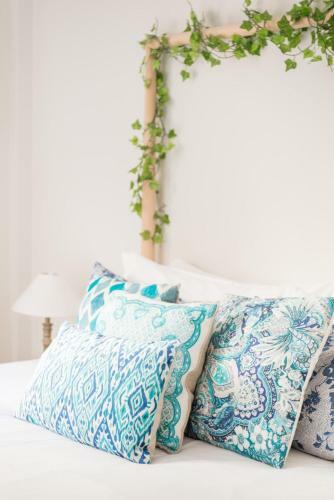 Cozy Apartment With Splashes Of Color