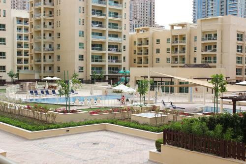 Apartamento New Arabian - Al Dhafra 2 , Greens Community