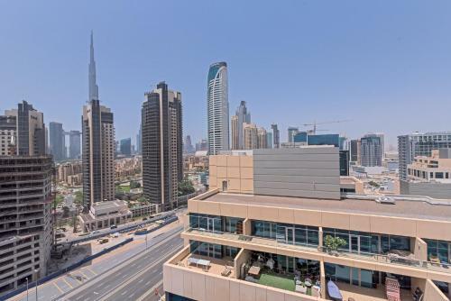 Modern Duplex Loft Apartment, 1 Bedroom, Bay Square