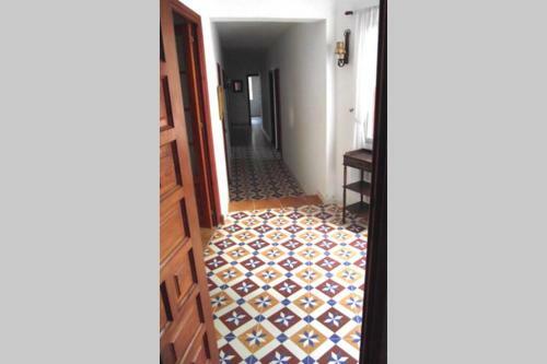 Villa Con Jardin 2500m2-quite Villa, Garden 2500m2