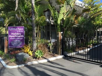 Aparthotel Coconut Palms On The Bay