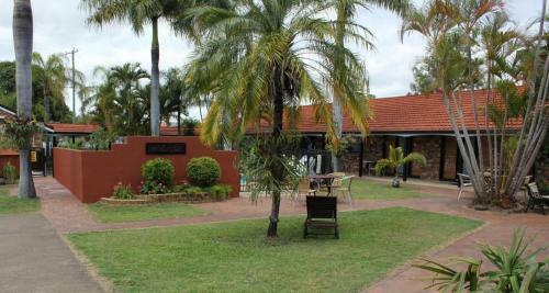 Hotel Hervey Bay Colonial Lodge