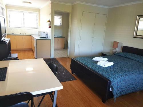 Sanctuary Lakes Fauna Retreat