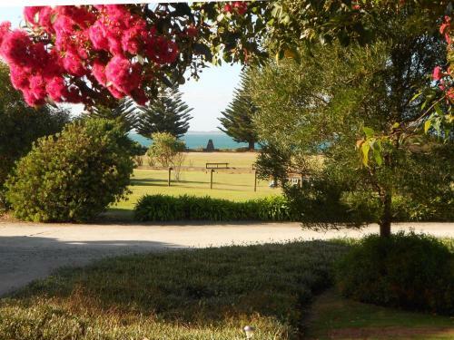 Naracoopa Holiday Cottages