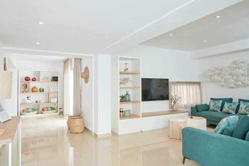 New Y Cute B�vedas Playa Den Bossa