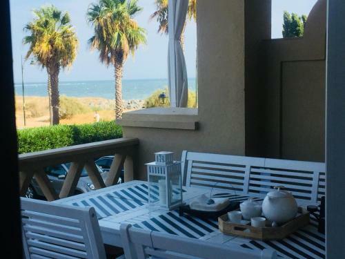 Apartamento Primera Linea de Playa Con Vistas Al Mar