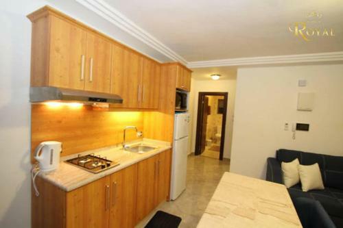 The Royal Luxury King Apartment