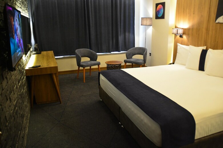 Monarch Hotel Amman