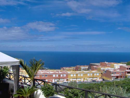 Apartamento Rustic Holiday Home With Balcony And Sea View