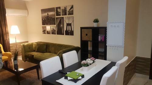 Shmeisani Cozy Apartment