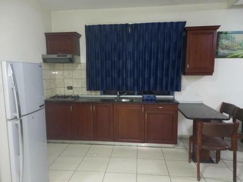 Apartamento Sahara Hotel Suites