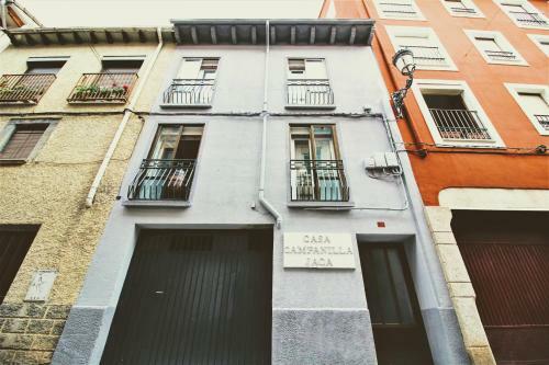 Hostal Casa Campanilla Jaca