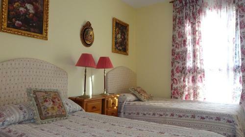 Apartamento Piso Grande En El Centro de Jaca Con Wifi Y Garaje